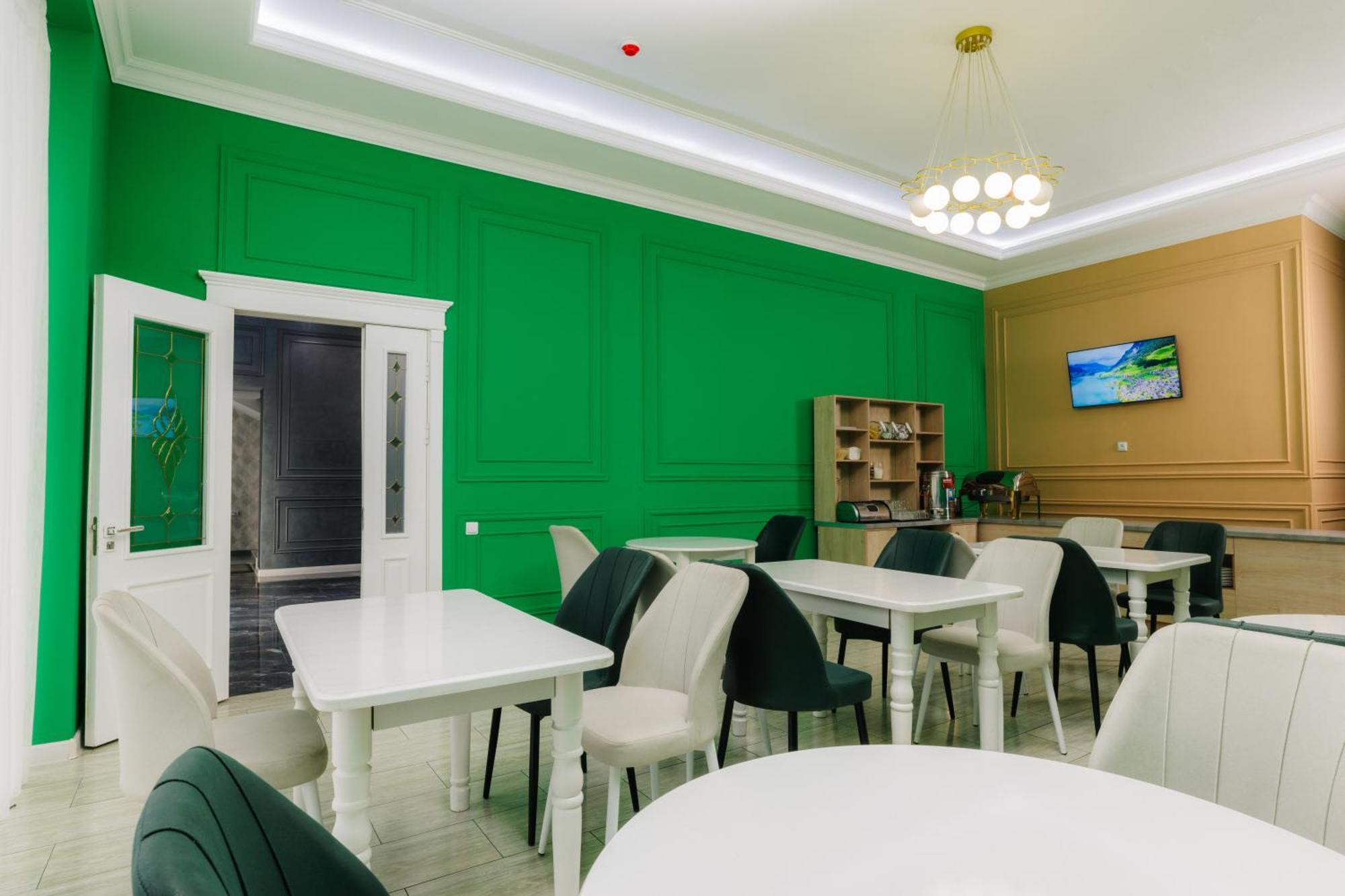 Resident Hotel Tashkent Exterior foto